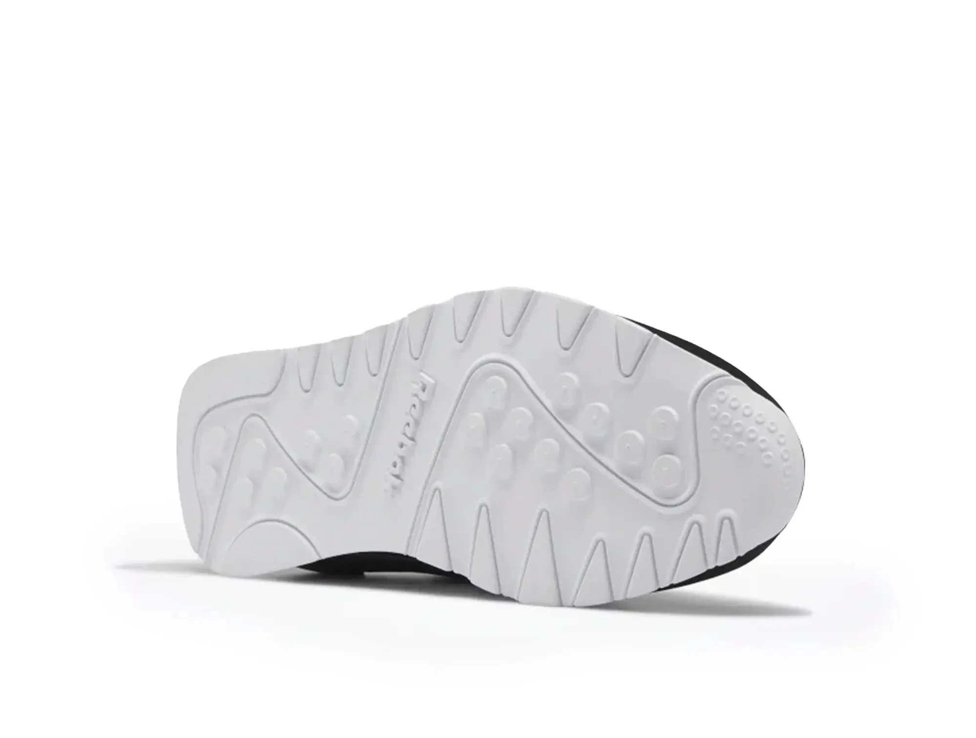 Zapatilla Reebok Cl Nylon Hombre Negro - Image 4