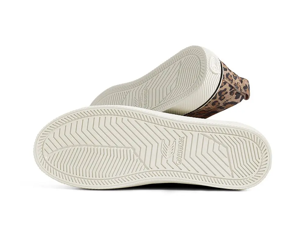 Zapatilla Cariuma Oca Low Stripe Mujer Cafe - Image 4