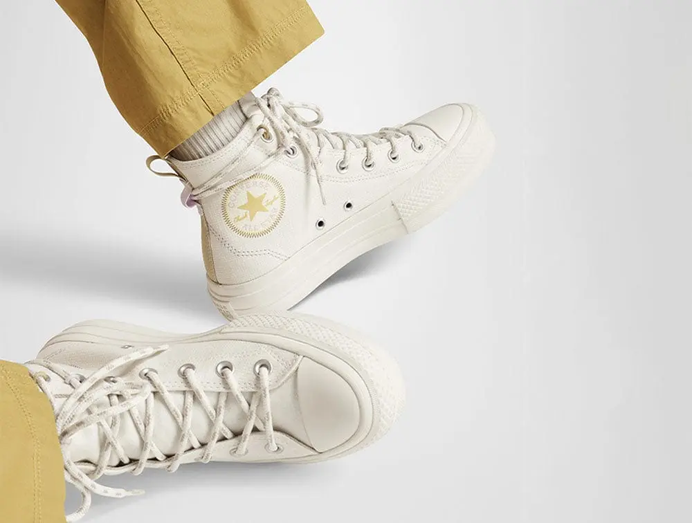 Zapatilla Converse Chuck Taylor Lift Mujer Beige - Image 10