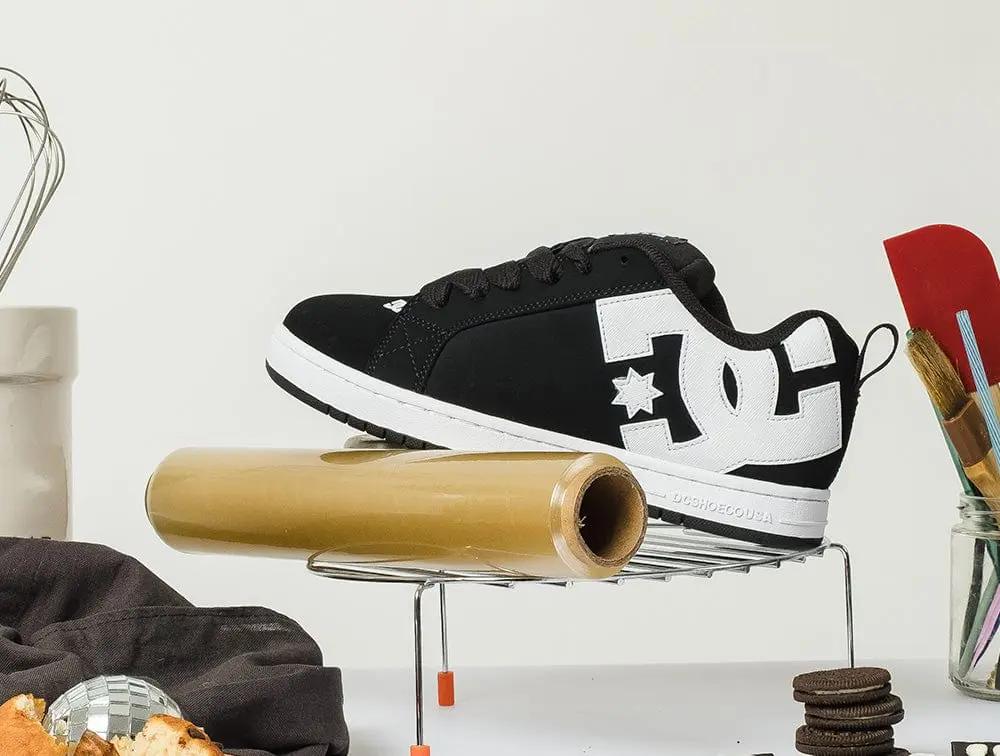 Zapatilla DC Court Graffik Hombre Negro - Image 3