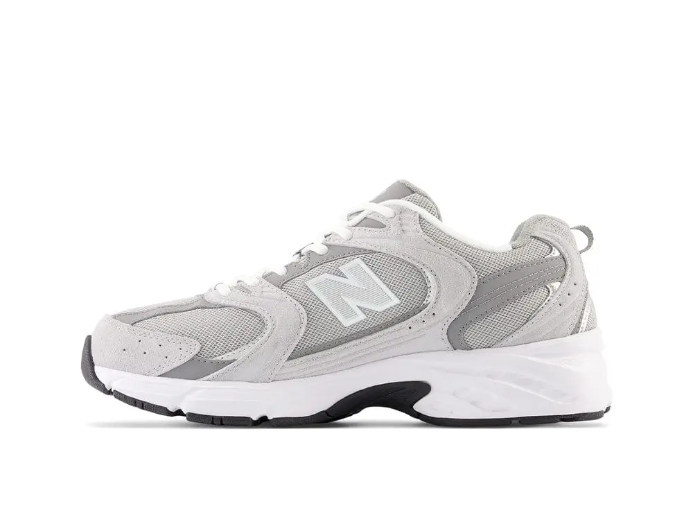 Zapatilla New Balance 530 Unisex Gris - Blanco - Image 2