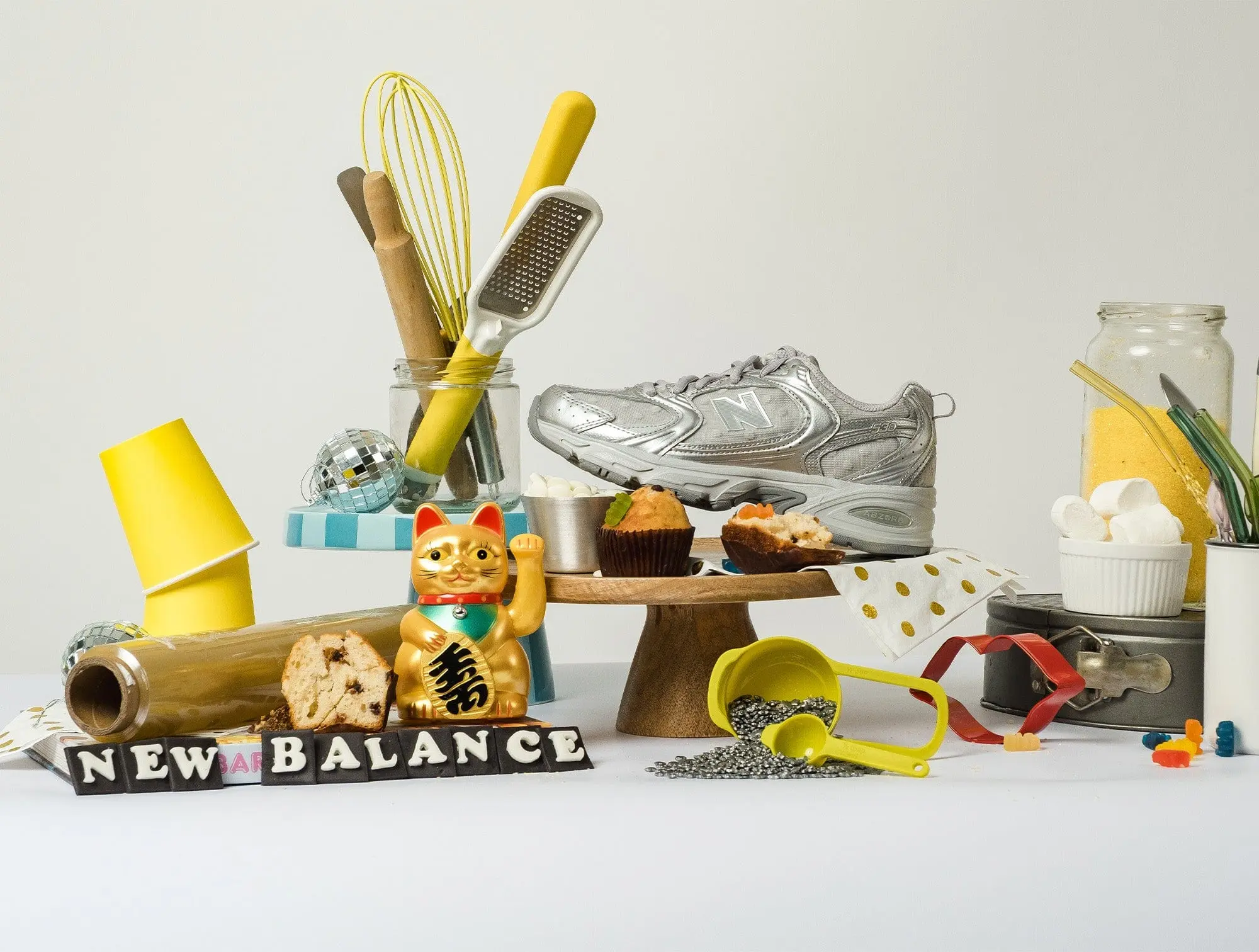 Zapatilla New Balance 530 Unisex Gris - Blanco - Image 2