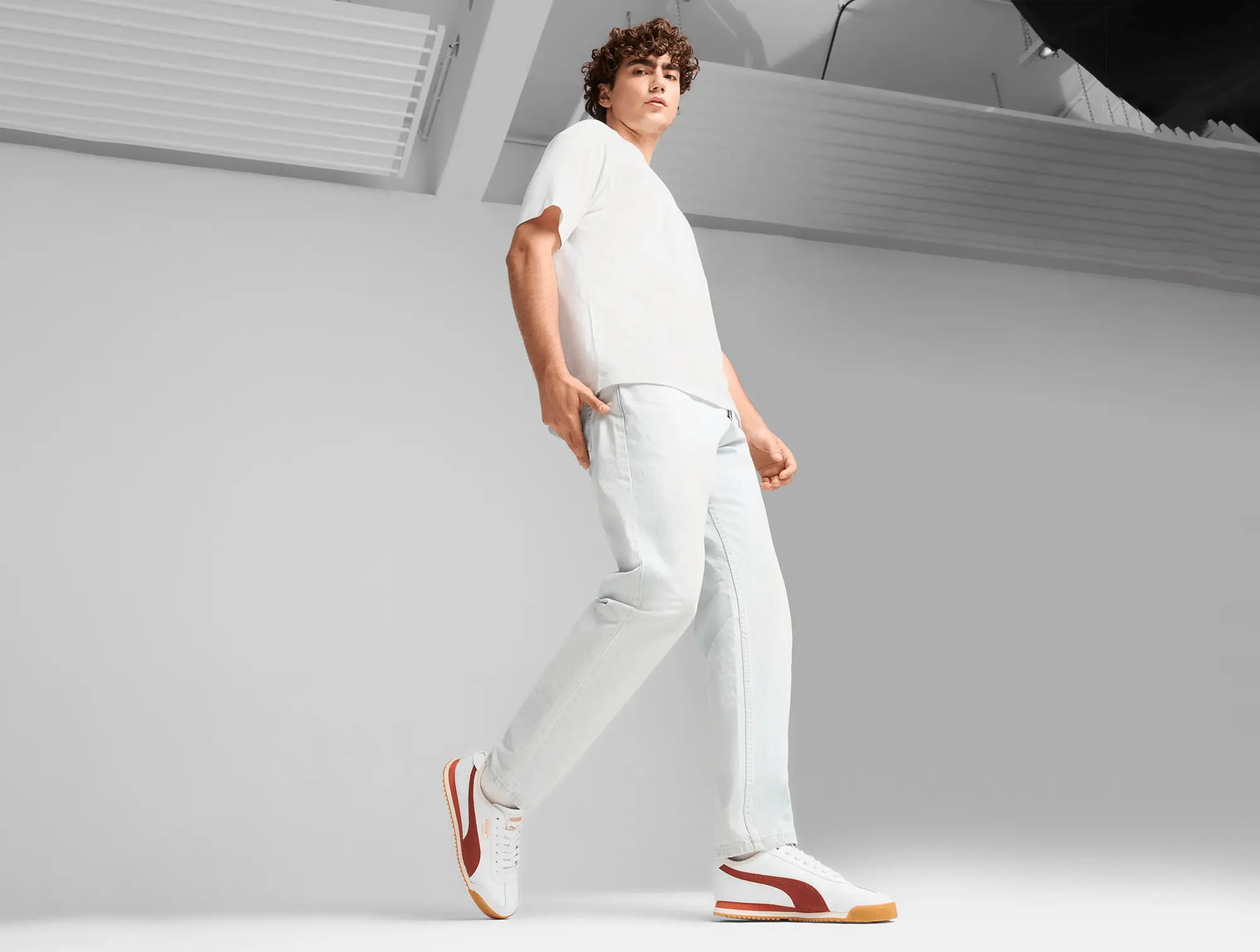 Zapatilla Puma Roma 68 Revival Hombre Blanco - Image 7