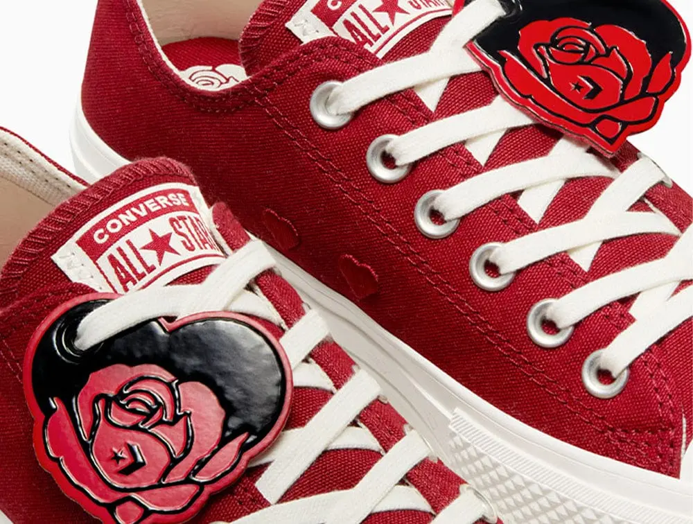 Zapatillas Converse Chuck Taylor All Star Lift (Hearts Valentine's Day) Mujer Burdeo - Image 2