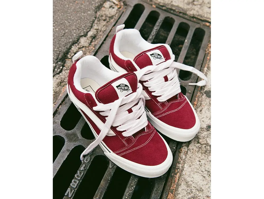 Zapatillas Vans Knu Skool Sue Unisex Burdeo - Image 6